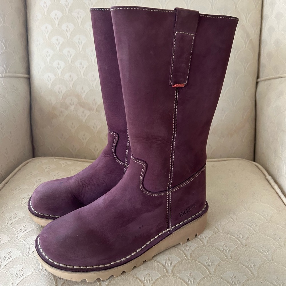 Kickers girl’s purple suede boots size 1. 9 inch shaft. Nice shape.